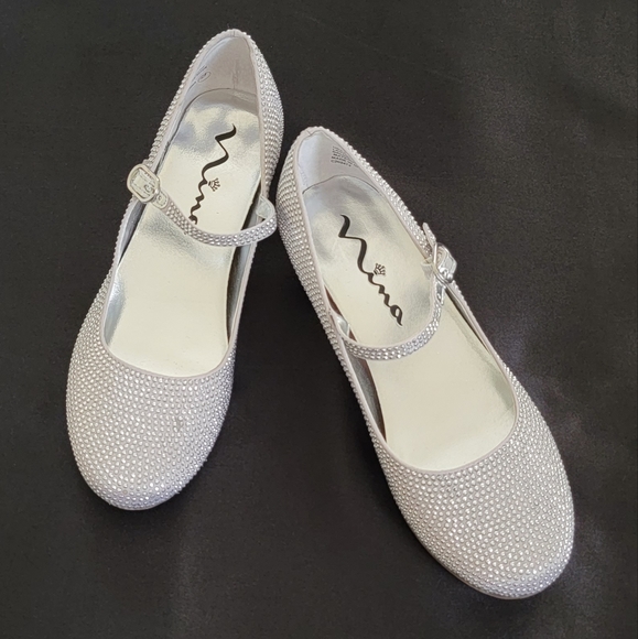 Nina Girls  Mary-Jane Shoes - Picture 3 of 13